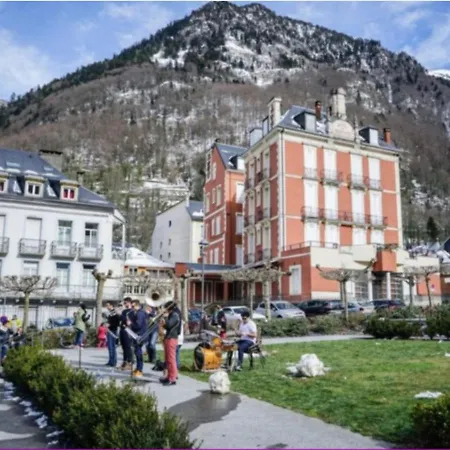 Duplex Confortable Au Coeur De Cauterets, Ideal Pour 6 Personnes Et Proche Des Commodites. - Fr-1-401-183 Apartman *